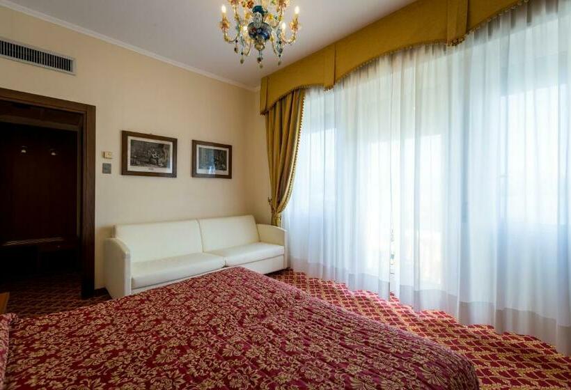 חדר סטנדרט לשלושה, Milan Speranza Au Lac