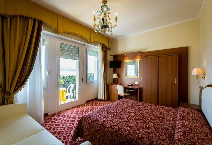 חדר סטנדרט לשלושה, Milan Speranza Au Lac