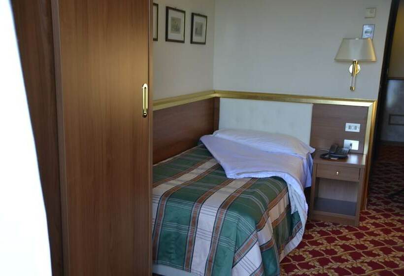 חדר סטנדרט יחיד, Milan Speranza Au Lac