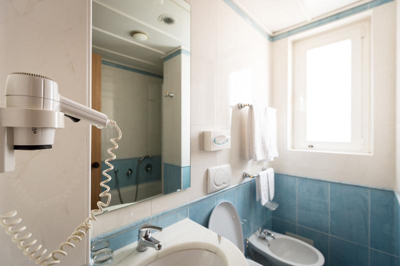 חדר סטנדרט לשלושה, Milan Speranza Au Lac