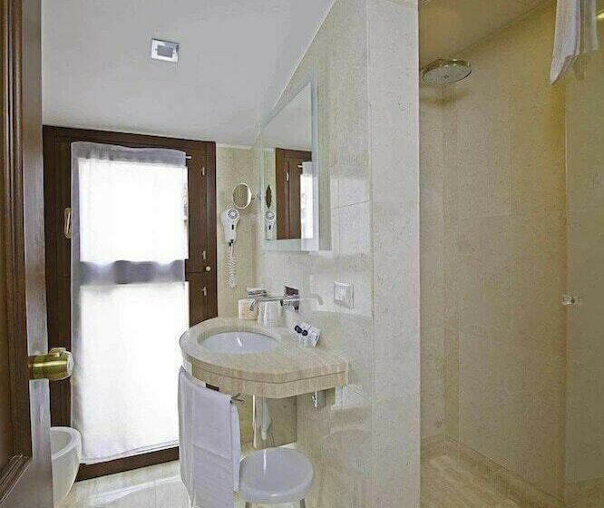 اتاق استاندارد, Nazionale