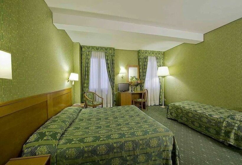 اتاق استاندارد چهار تخته, Nazionale