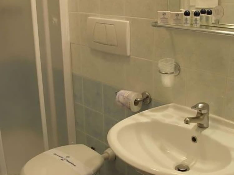 اتاق استاندارد, Nazionale