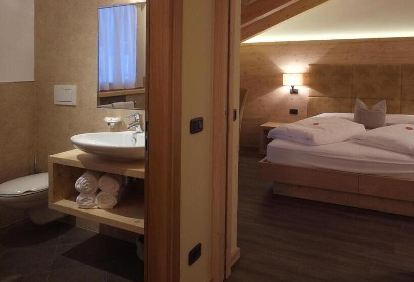 חדר סופריור עם גישה לספא, Nele