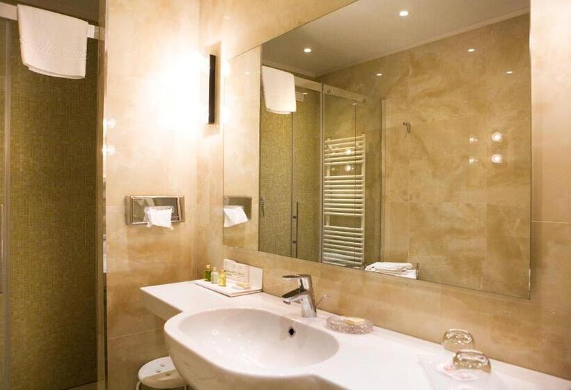 キングサイズベッドのスタンダードルーム, Olivi Hotel & Natural Spa