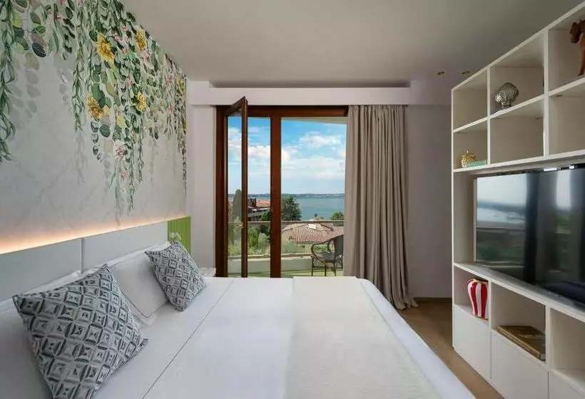 湖の見えるジュニアスイート, Olivi Hotel & Natural Spa
