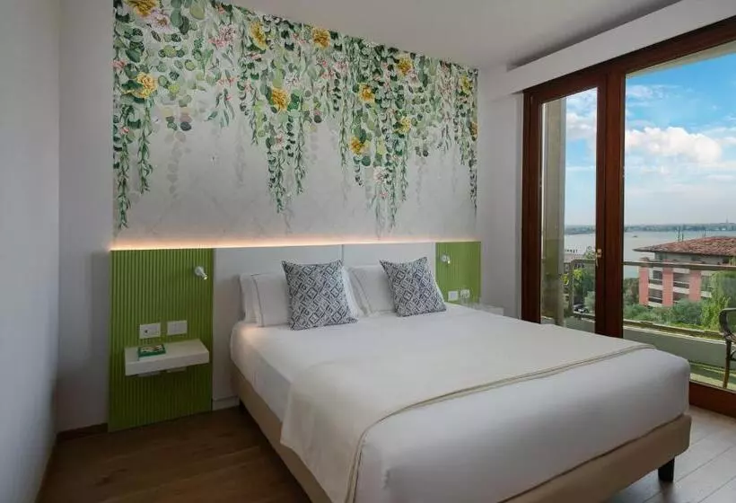湖の見えるジュニアスイート, Olivi Hotel & Natural Spa