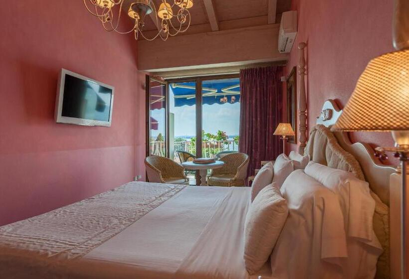 Номер Deluxe Вид на Озеро, Olivi Hotel & Natural Spa