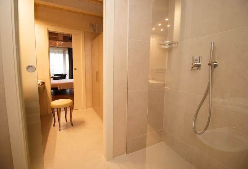 Quarto Deluxe Vista Lago, Olivi Hotel & Natural Spa