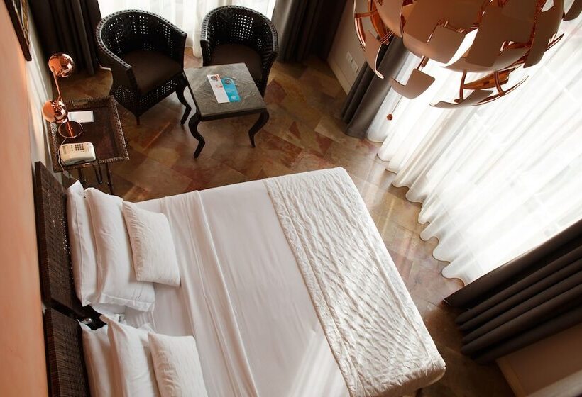 Номер Deluxe Вид на Озеро, Olivi Hotel & Natural Spa