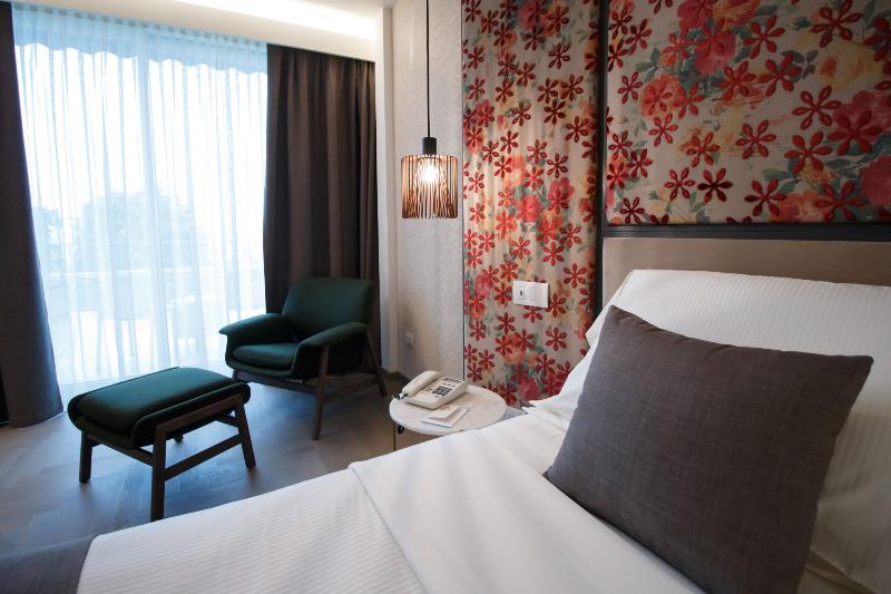Superior room with lake view, Olivi Hotel & Natural Spa