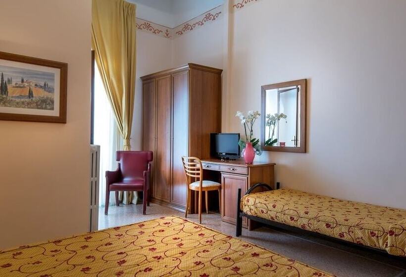 スタンダードトリプルルーム, San Marco Sestola