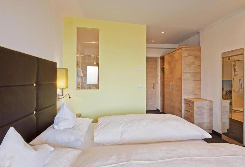 발코니 수피리어 룸, Schennerhof