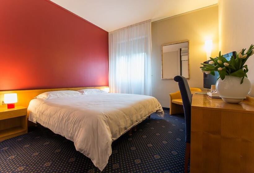 Comfort Szoba, Terme