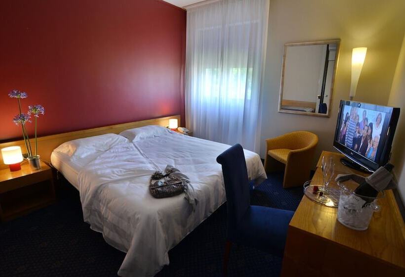Háromágyas Comfort Szoba, Terme