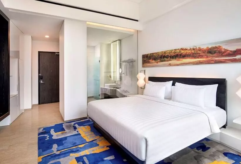 اتاق سوپریور با چشم‌انداز دریا, Novotel Lampung