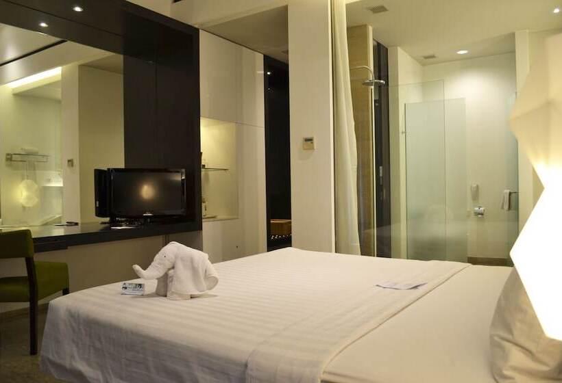 חדר סופריור נוף לים, Novotel Lampung