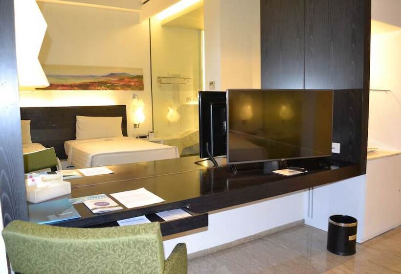 Номер Executive, Novotel Lampung