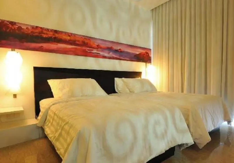 اتاق سوپریور با چشم‌انداز دریا, Novotel Lampung