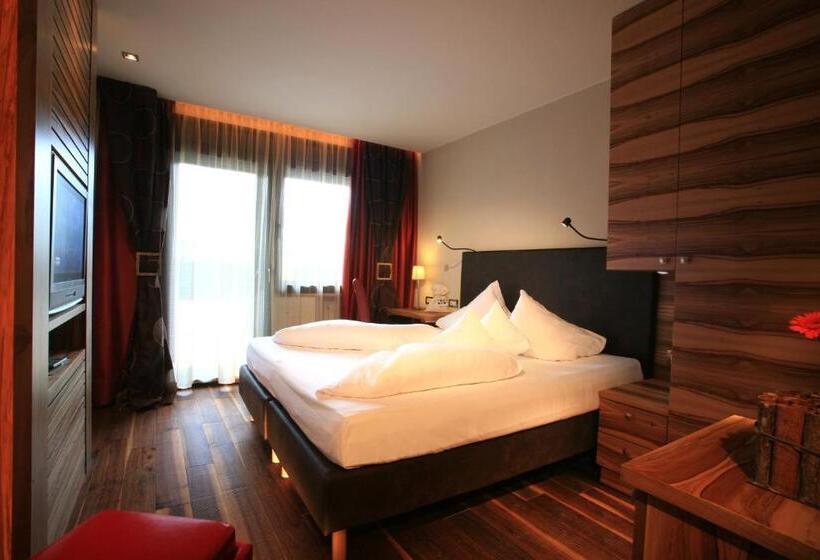 Номер Стандарт с Балконом, Spa & Relax Hotel Erika