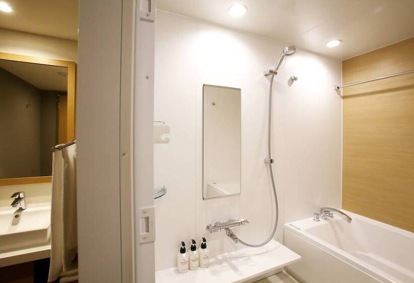 Четырехместный Номер Deluxe, Art Hotel Ishigakijima
