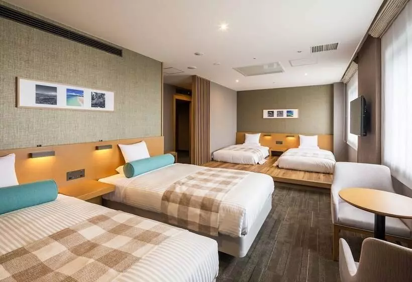 اتاق لوکس چهار تخته, Art Hotel Ishigakijima
