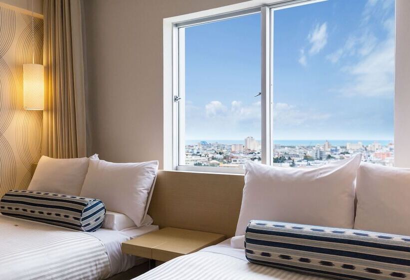 غرفة سوبيريور ثلاثية مطلّة علي البحر, Art Hotel Ishigakijima