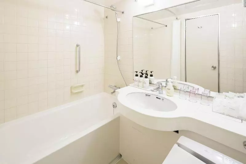 اتاق سوپریور با چشم‌انداز دریا, Art Hotel Ishigakijima