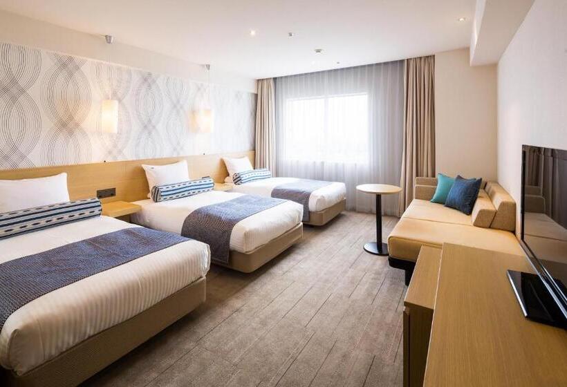 غرفة سوبيريور ثلاثية, Art Hotel Ishigakijima