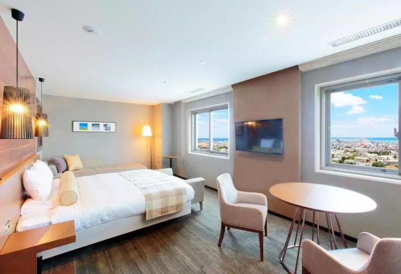 اتاق لوکس با چشم‌انداز دریا, Art Hotel Ishigakijima