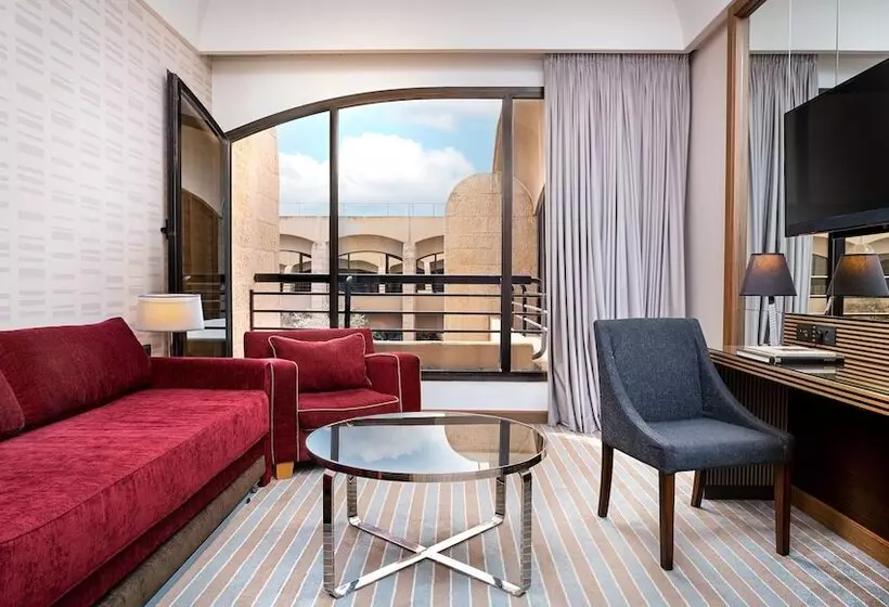 Executive Suite, Dan Jerusalem