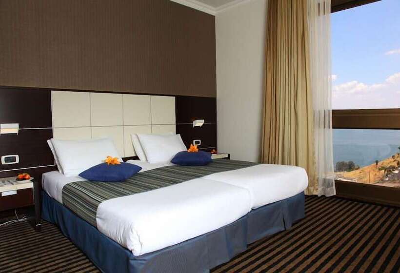 스탠다드 전망 룸, Golan