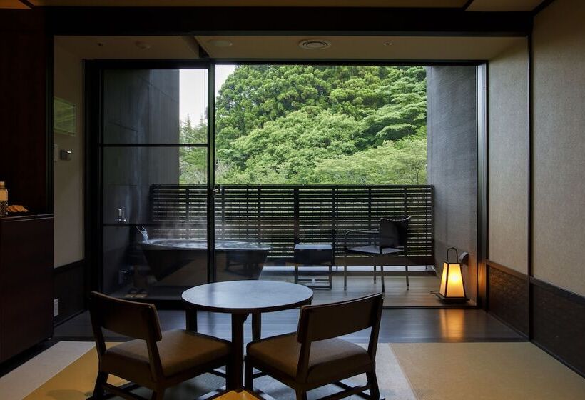 غرفة سوبيريور, Hakone Kowakien