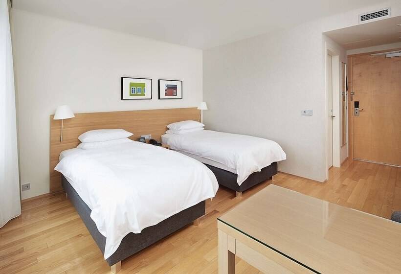 اتاق استاندارد, Hilton Reykjavik Nordica