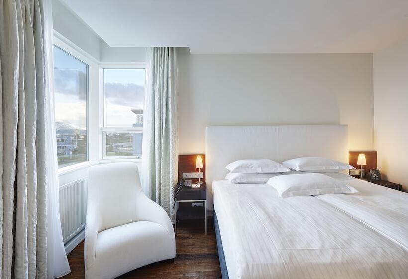 سوئیت با تخت بزرگ, Hilton Reykjavik Nordica