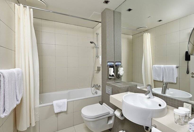 اتاق اجرایی, Hilton Reykjavik Nordica