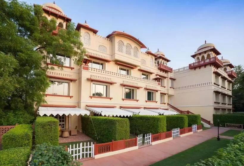 اتاق لوکس با چشم‌انداز باغ, Jai Mahal Palace