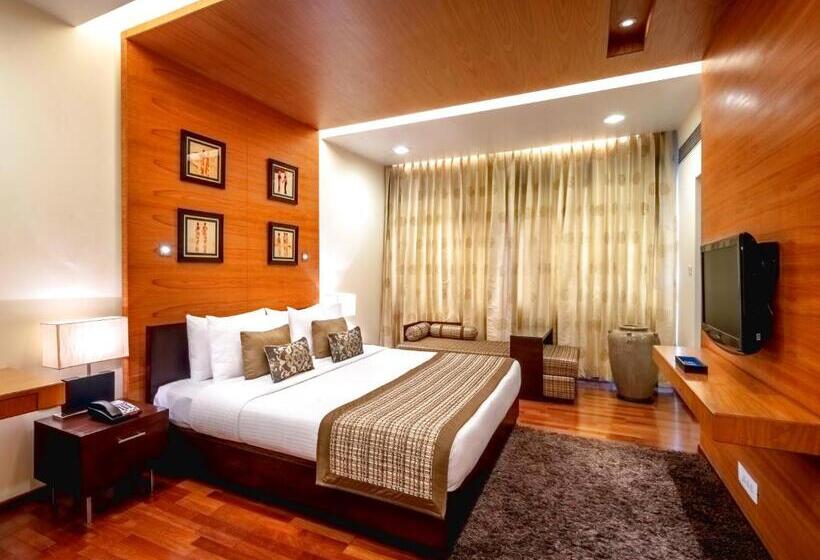 スイート, Kenilworth Hotel, Kolkata