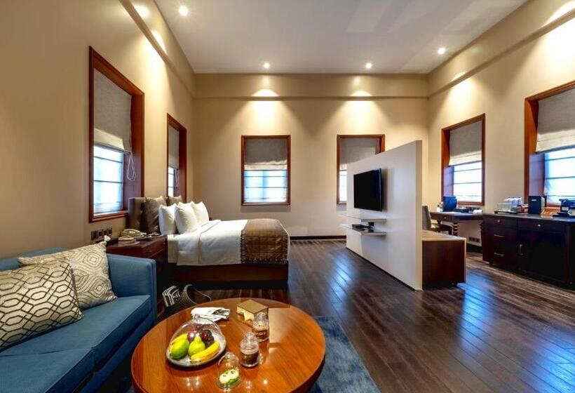 プレミアムルーム, Kenilworth Hotel, Kolkata