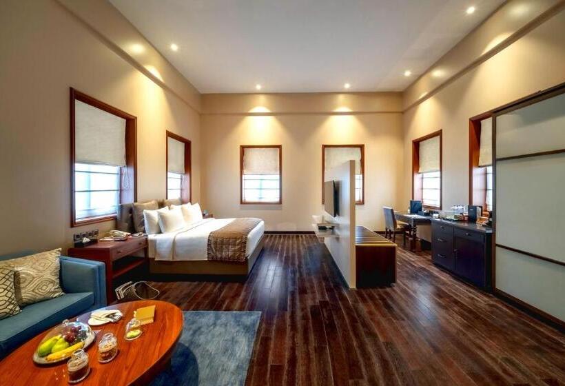 プレミアムルーム, Kenilworth Hotel, Kolkata