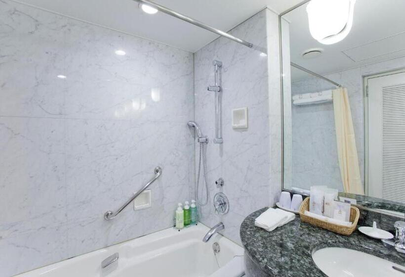 수피리어 룸, Nishitetsu Grand