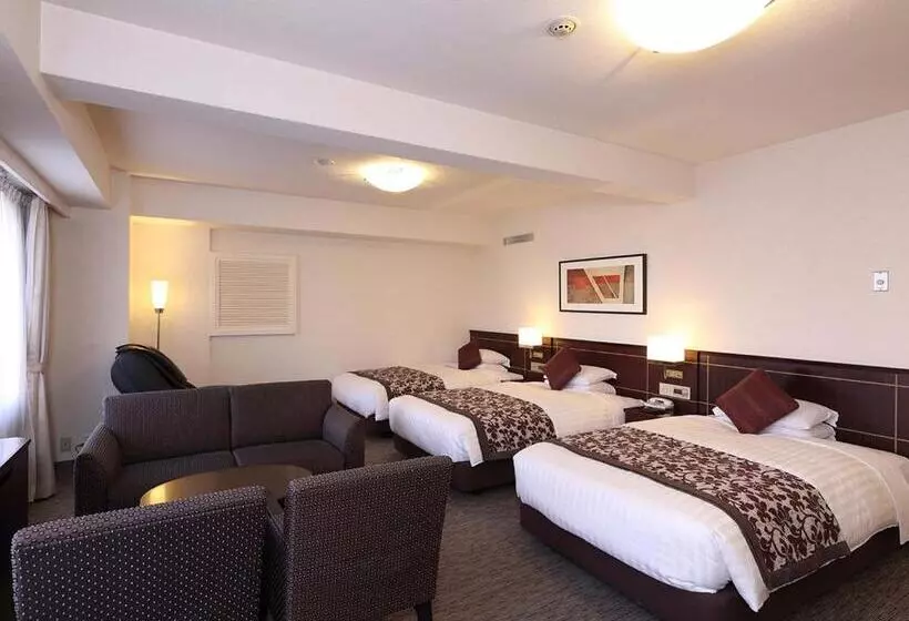 Deluxe Kolmen Hengen Huone, Nishitetsu Grand