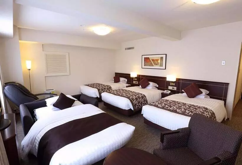Deluxe Neljän Hengen Huone, Nishitetsu Grand