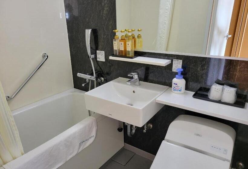 スタンダードトリプルルーム, Osaka Castle