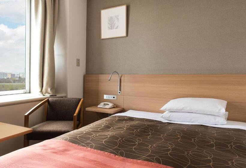 베이직 룸 더블 침대, Sapporo Park