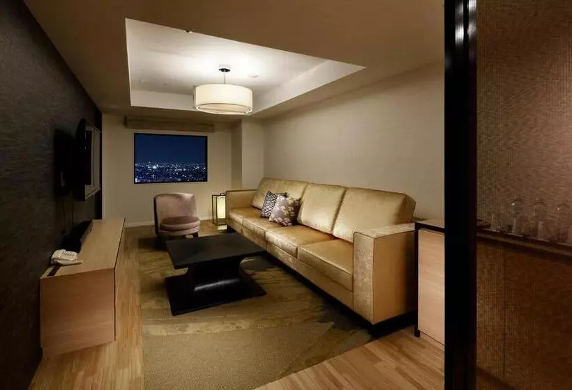 Standard Quadruple Room, Sunshine City Prince Hotel Ikebukuro Tokyo