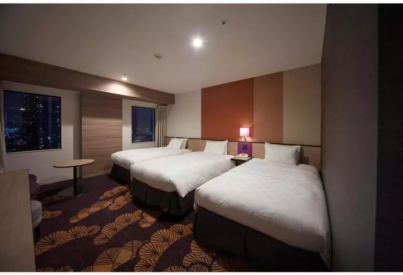 Standard Triple Room, Sunshine City Prince Hotel Ikebukuro Tokyo