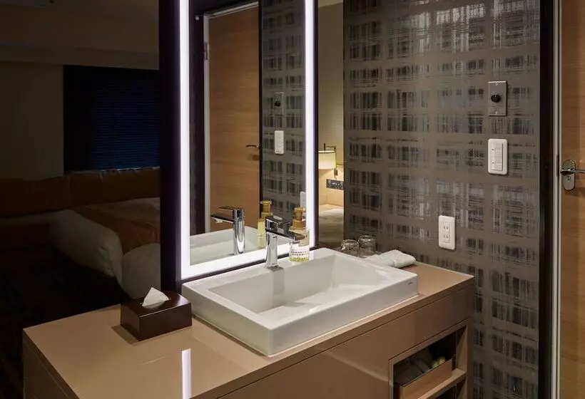 Deluxe Room, Sunshine City Prince Hotel Ikebukuro Tokyo