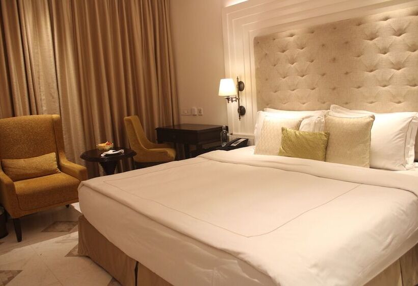 غرفة ديلوكس مطلة على المدينة, Taj Ganges, Varanasi