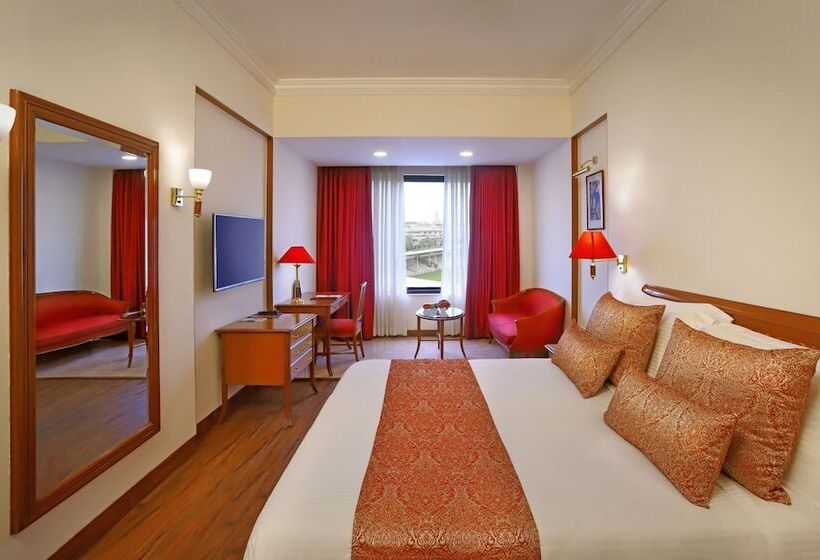 Executive Rum, The Ambassador Marine Drive Mumbai